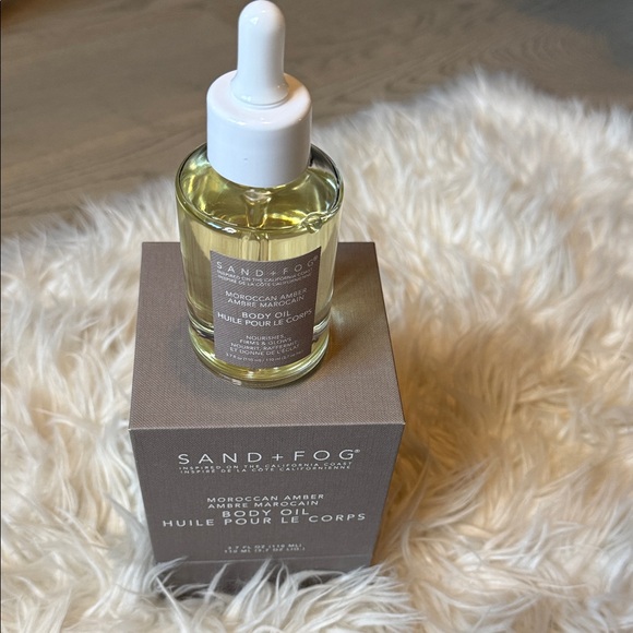 SAND + FOG Moroccan Amber Body Oil - 110 ml - Picture 2 of 2